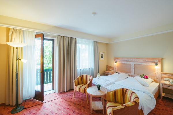 Landhaus Höpen Privathotels Dr. Lohbeck GmbH & Co. KG (Schneverdingen)